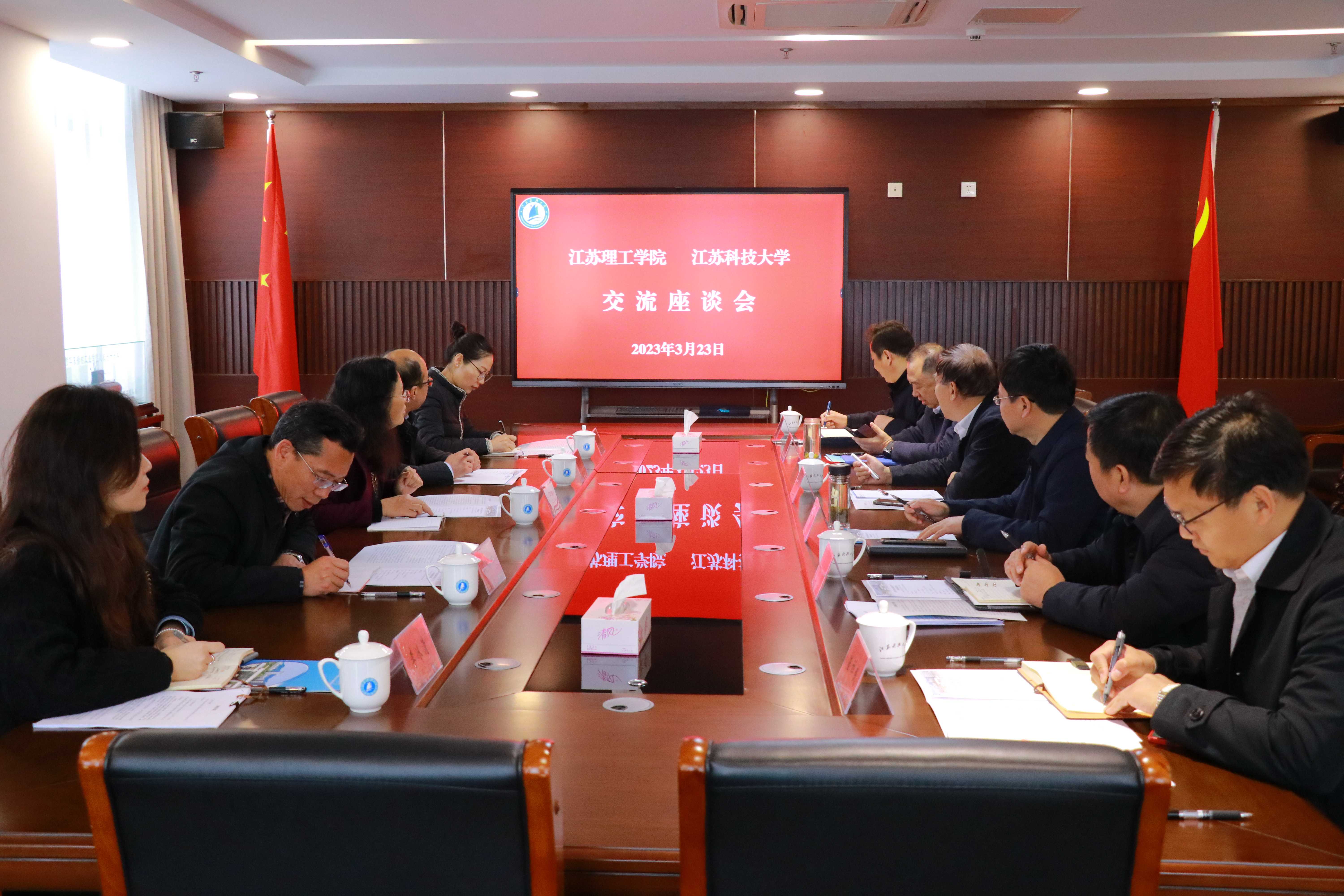 1679618936210849.jpg 2029854f-2eae-4b0d-95e7-1a3025e397fc.jpg