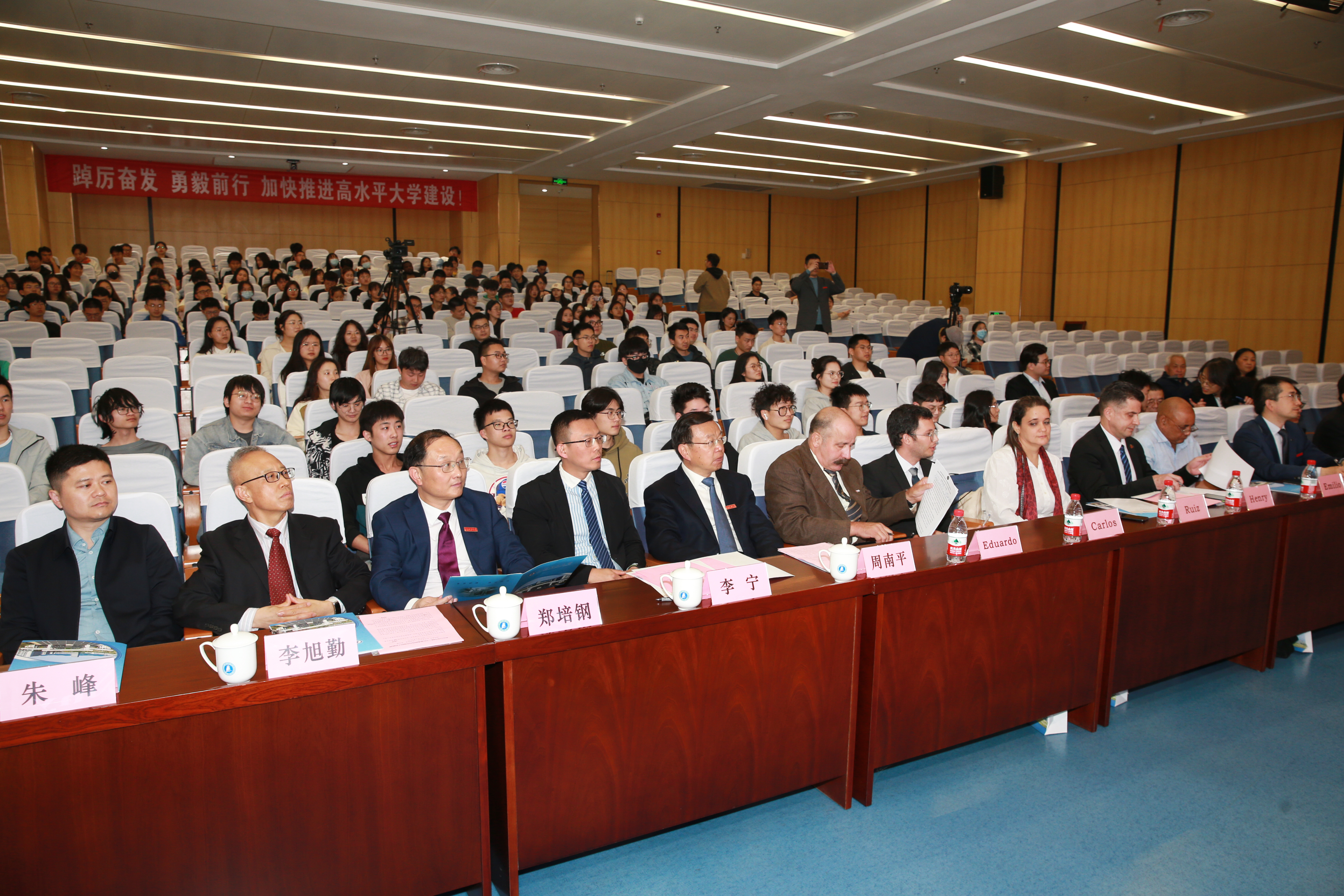 1682696389227363.jpg WUK_8669.JPG