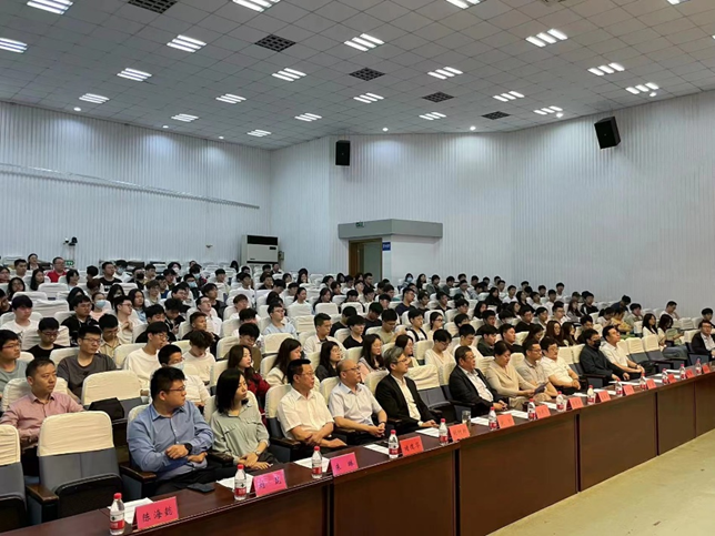 1686105269776961.png image.png