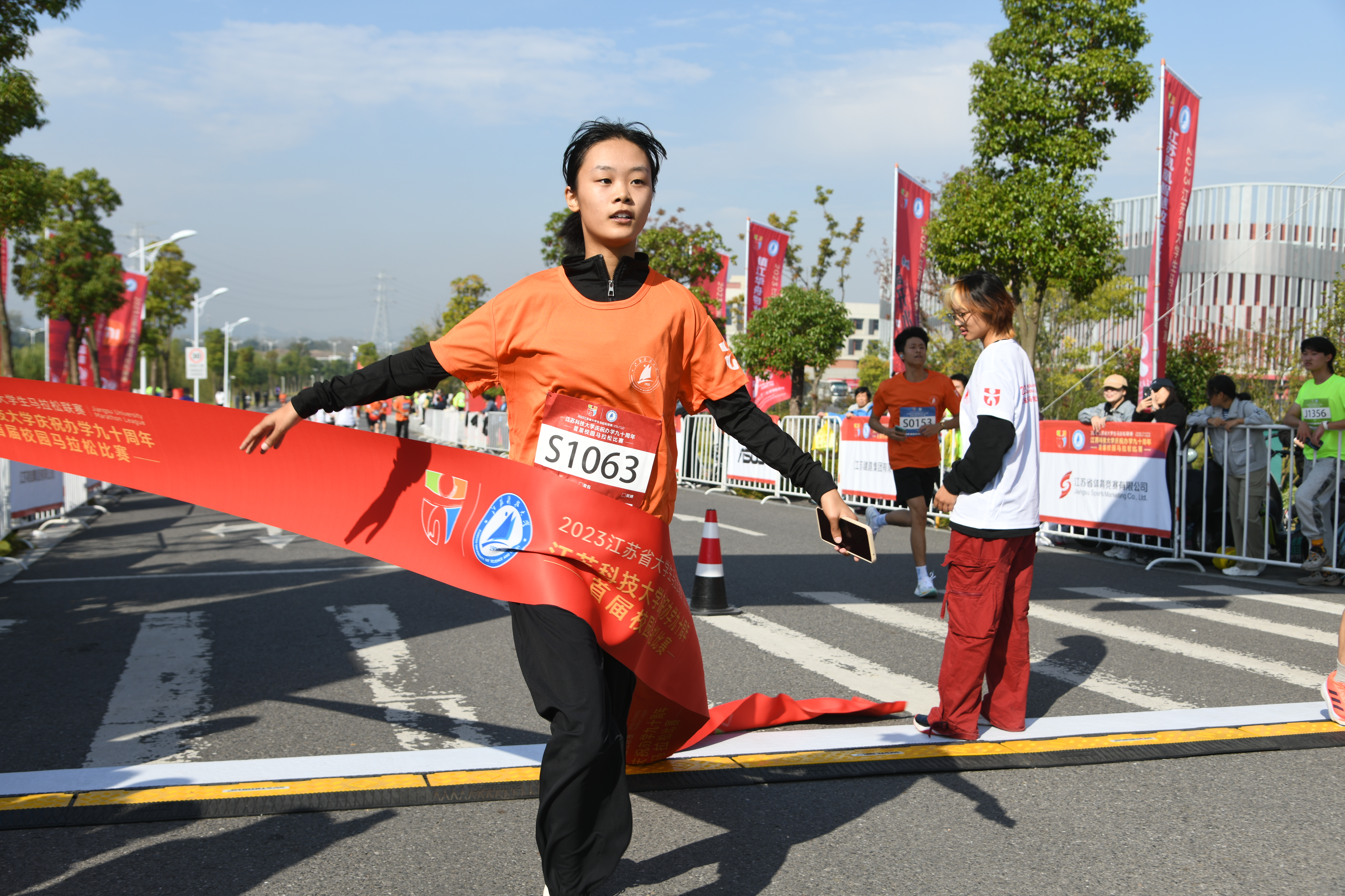 1697953447705039.jpg 42581099cd363118015c2583e0b40fe.jpg